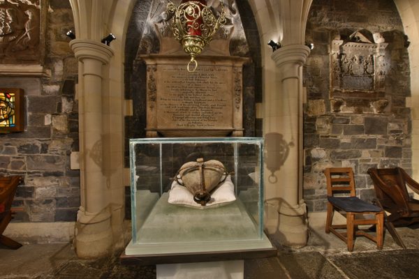 Chapel of St. Laud featuring the preserved heart of St. Laurence O'Toole
